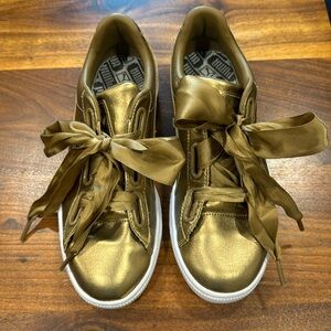 Puma Basket Heart Luxe Metallic Sneaker